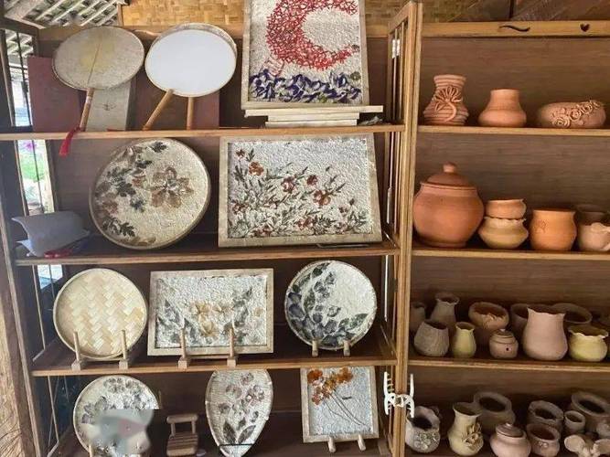 传统文化展示,作品产品展示,文化体验为一体的傣陶民族民间艺术交流
